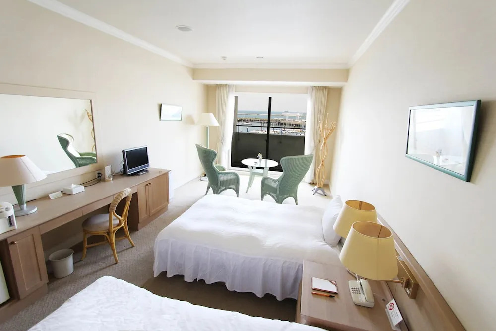 Hotel Laguna Hill