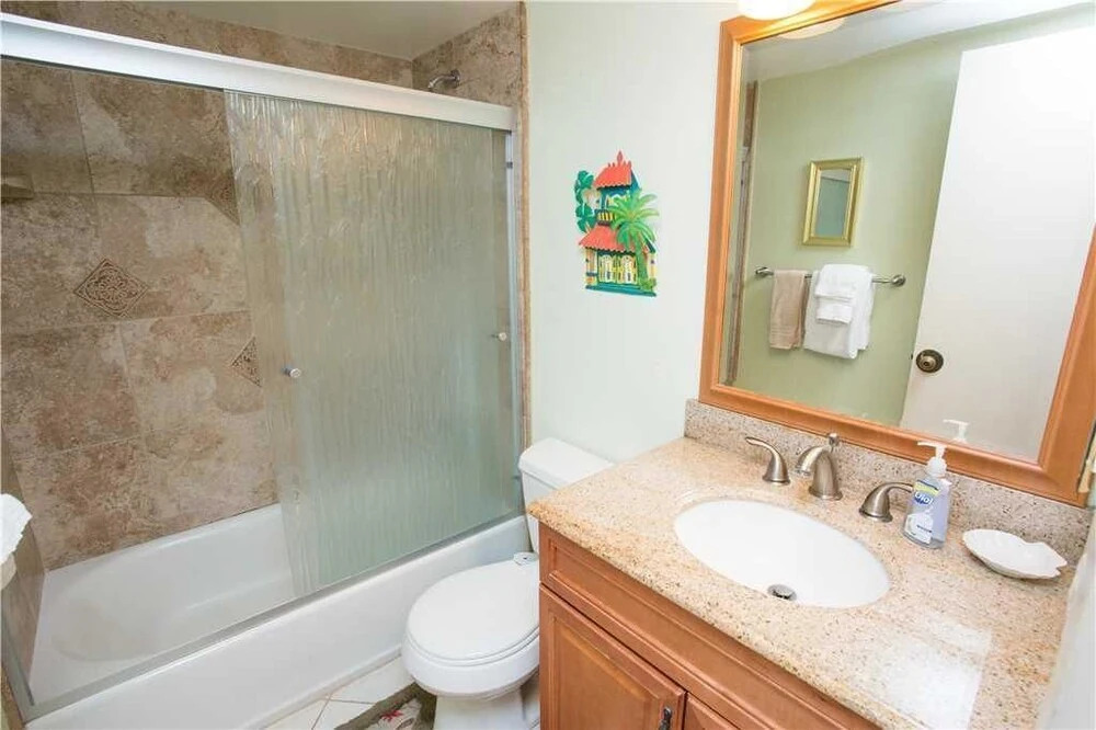 Kamaole Sands 8402 - Two Bedroom Condo