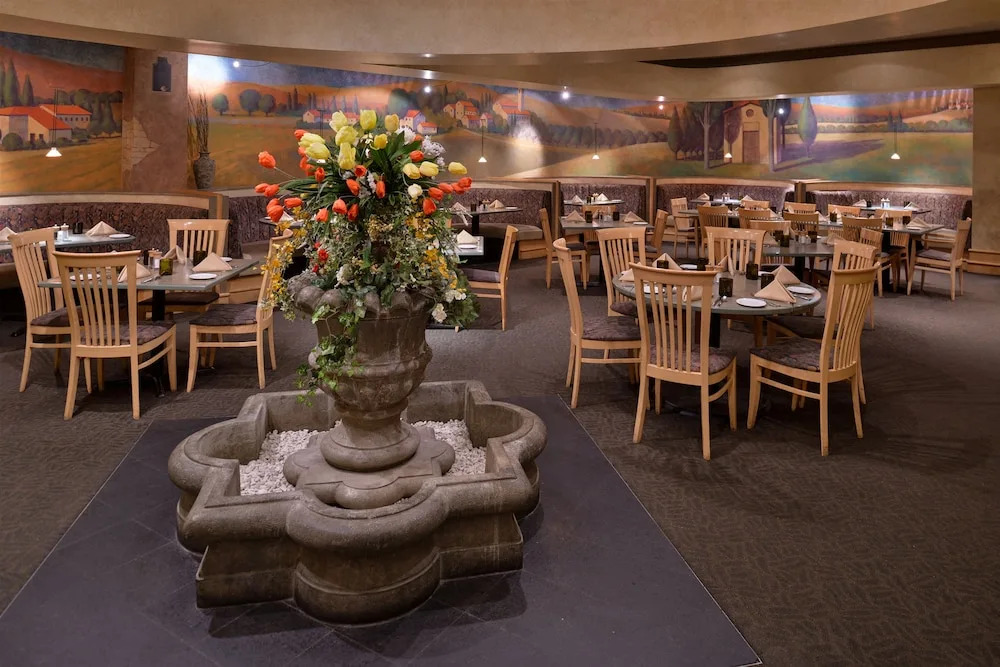 Edward Hotel & Convention Center