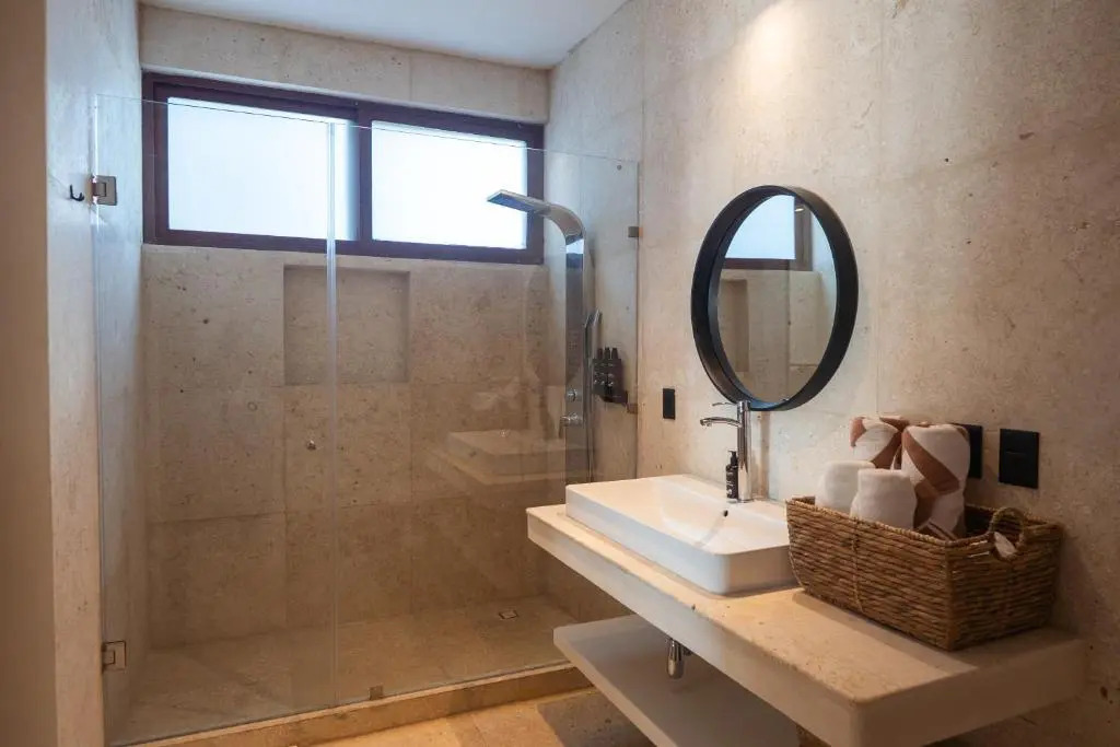 Beach Front Hotel Boutique DK House