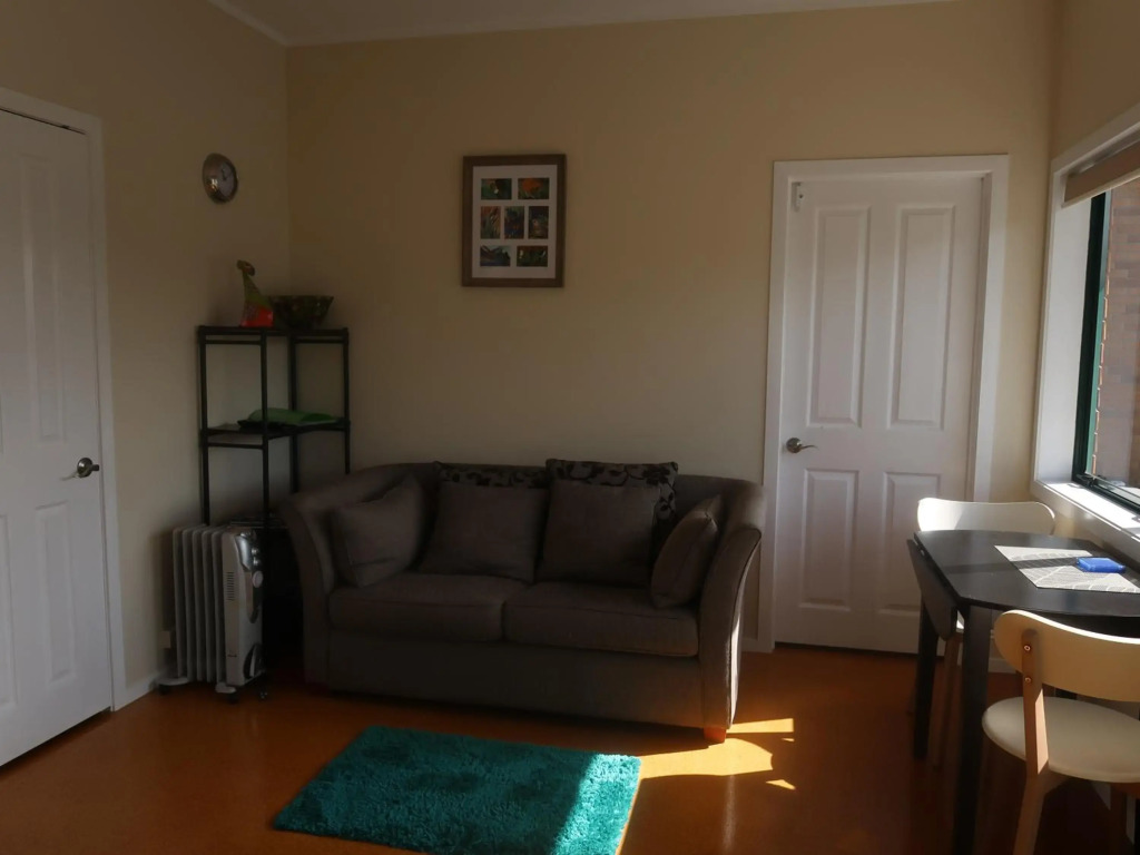 Cosy Nights - modern, self-contained with parking