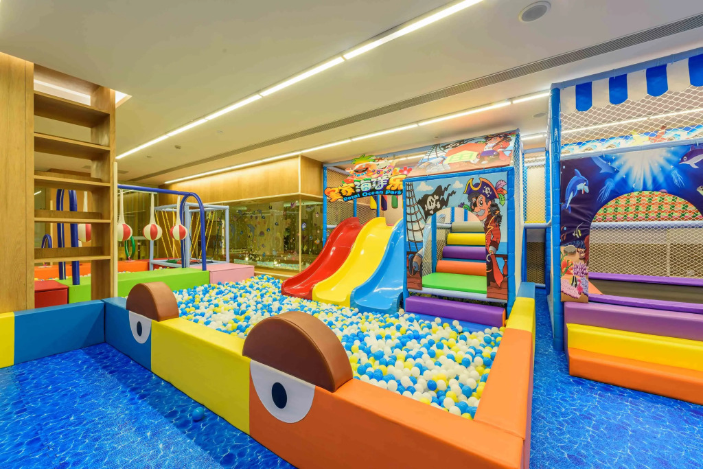 voco Thousand Island Lake by IHG