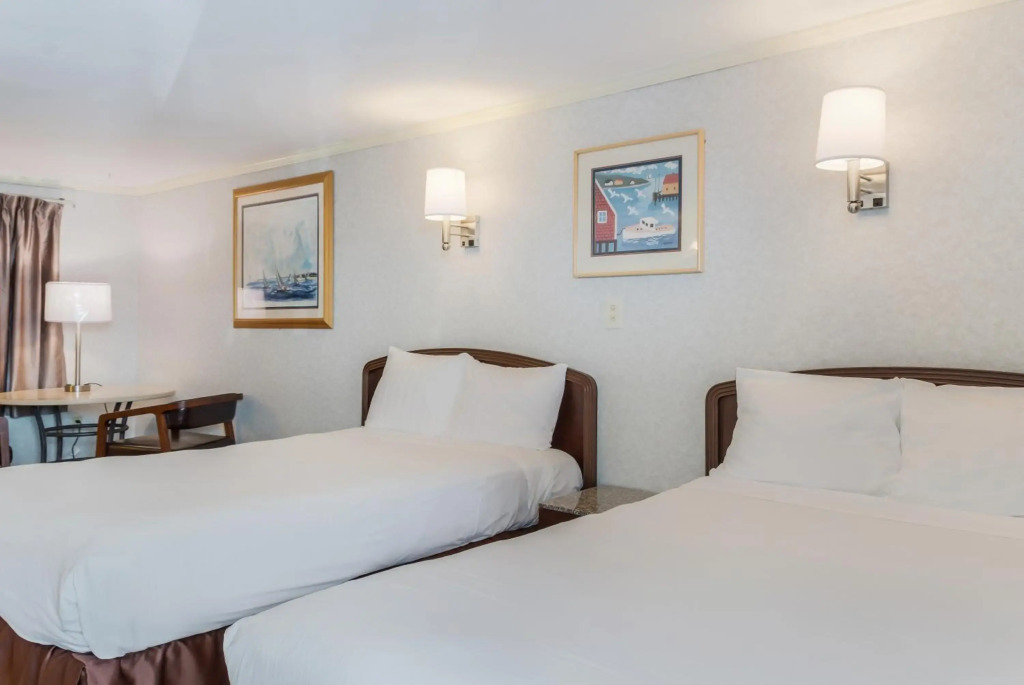 Americas Best Value Inn Hyannis