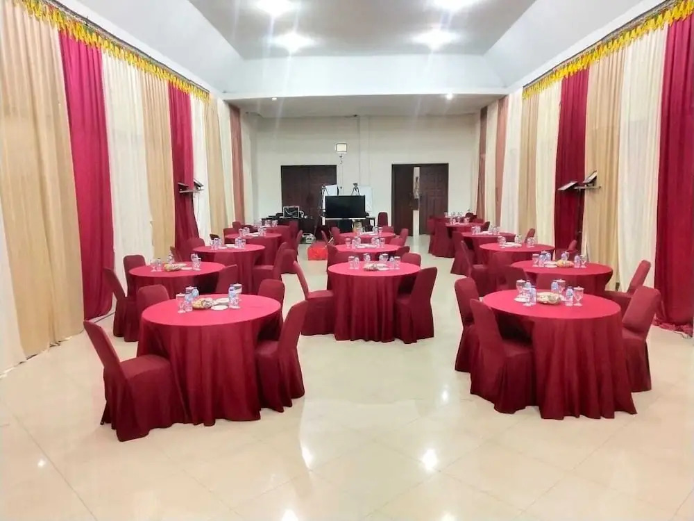 Grand Bayu Hill Hotel