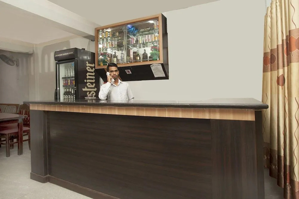 SPOT ON 428 Hotel President