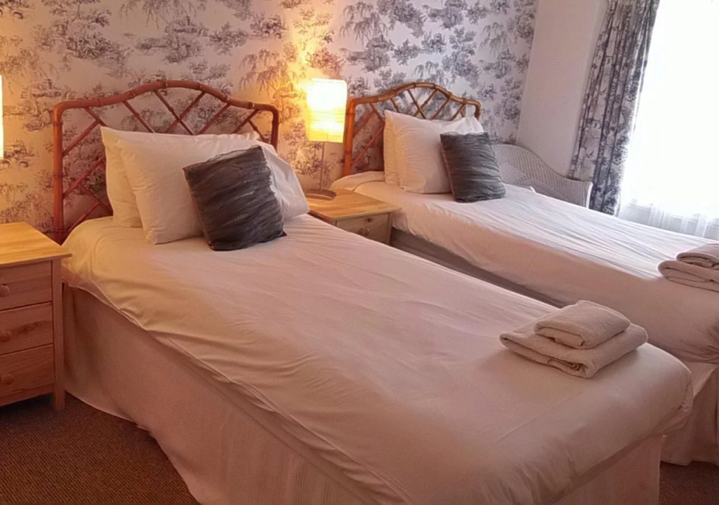 Windsor Lodge Hotel