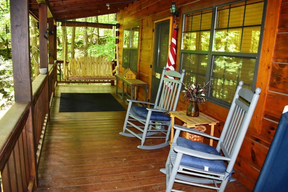 Cheery Dog Cabin