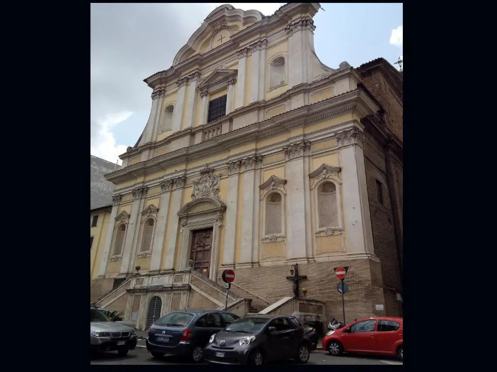 Interno 6 San Pietro