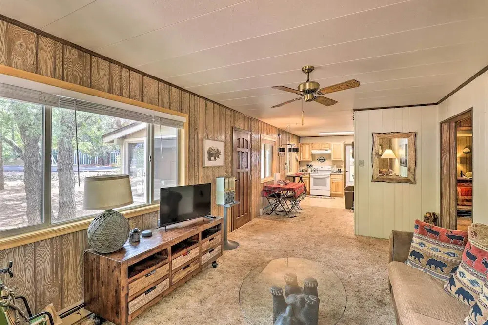 Show Low Cabin w/ Fire Pit: Near Hiking!