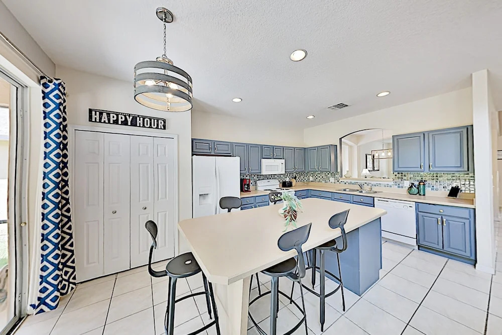 2754lkdr 6 Bedroom Home