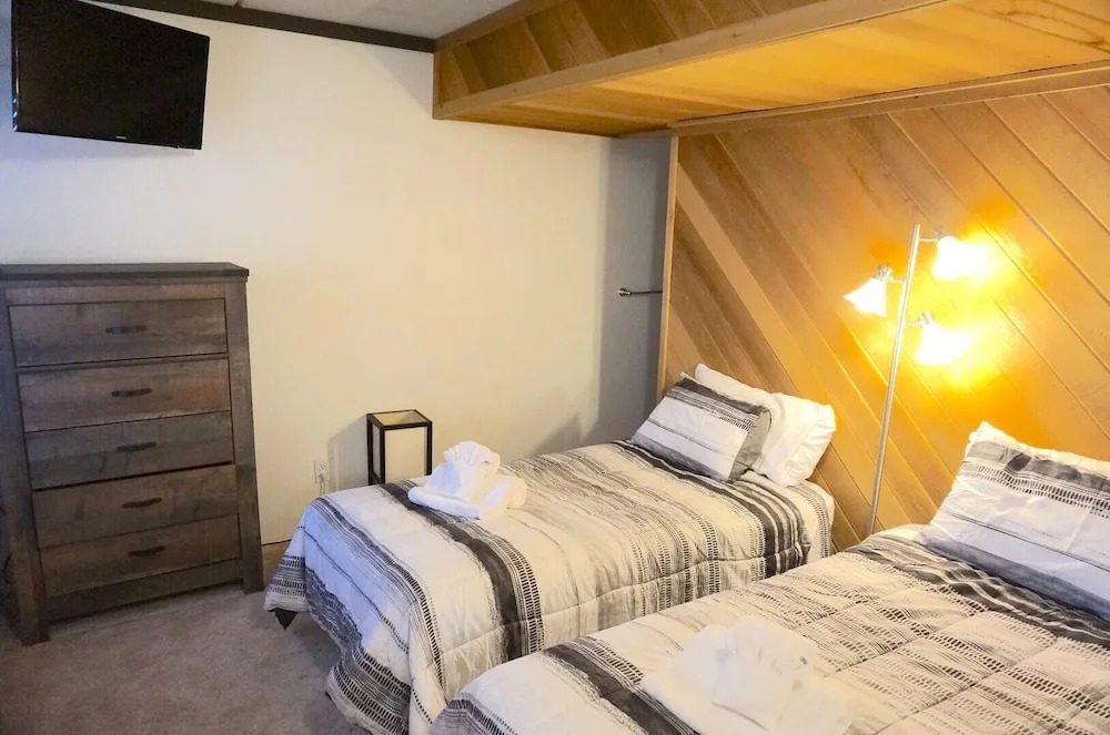 206 2 Bedroom Home