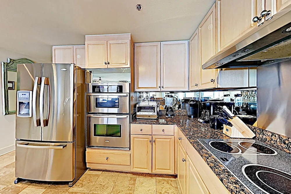 375 Beach Club Trail Condo Unit B1903 4 Bedrooms 4.5 Bathrooms Condo