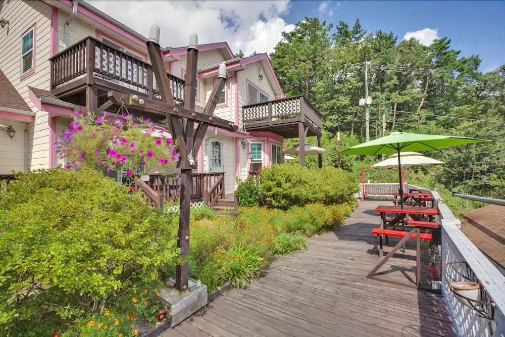 Yangyang Seorak Spa Herb Ville Pension