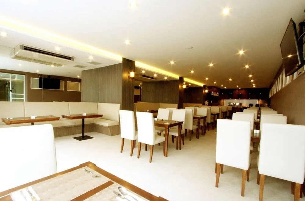 Le Bangkok Hotel