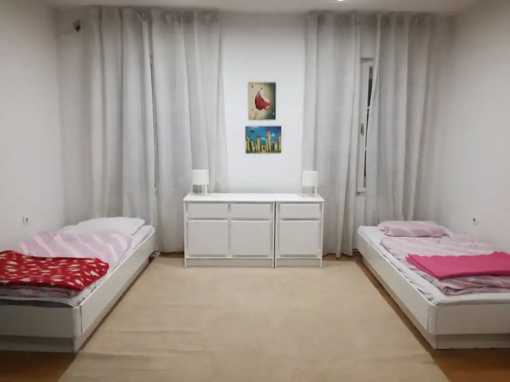 Rooms 4 Rivers
