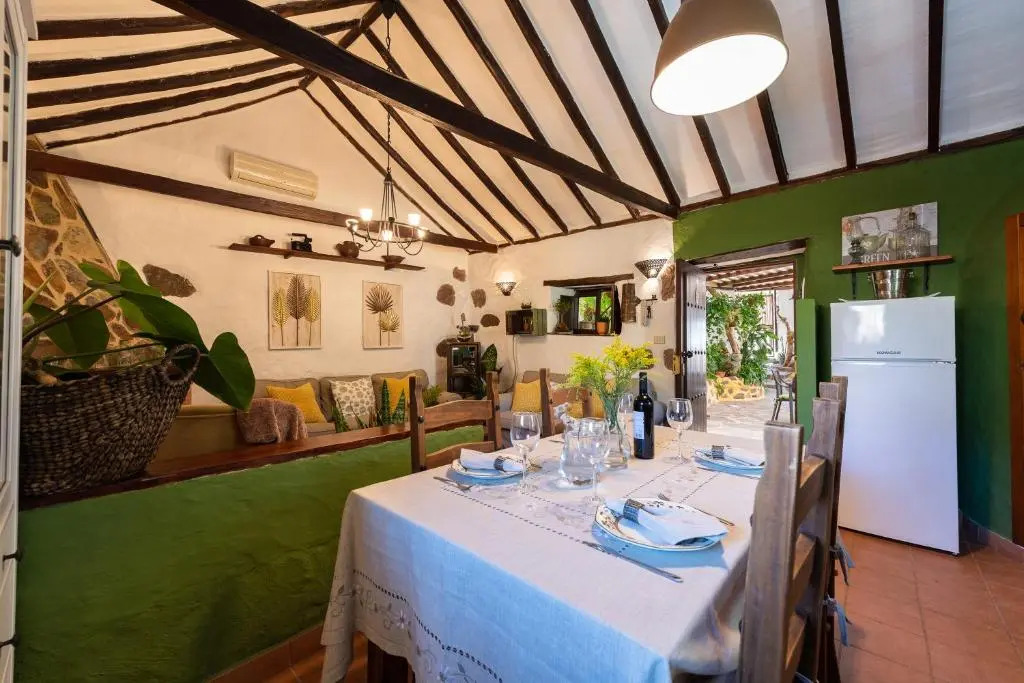 Las Casas de la Rueda - El Patio