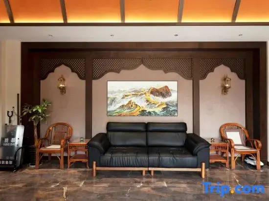 Lanshan She Holiday Hotel (Xishuangbanna Jinghong Menglong Dafosi Manhe Na Scenic Area Branch)