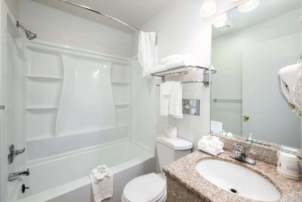 Baymont INN & Suites by Wyndham