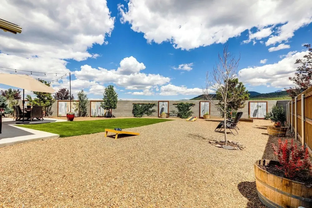 Flagstaff Home w/ Backyard Oasis: 38 Mi to Sedona!