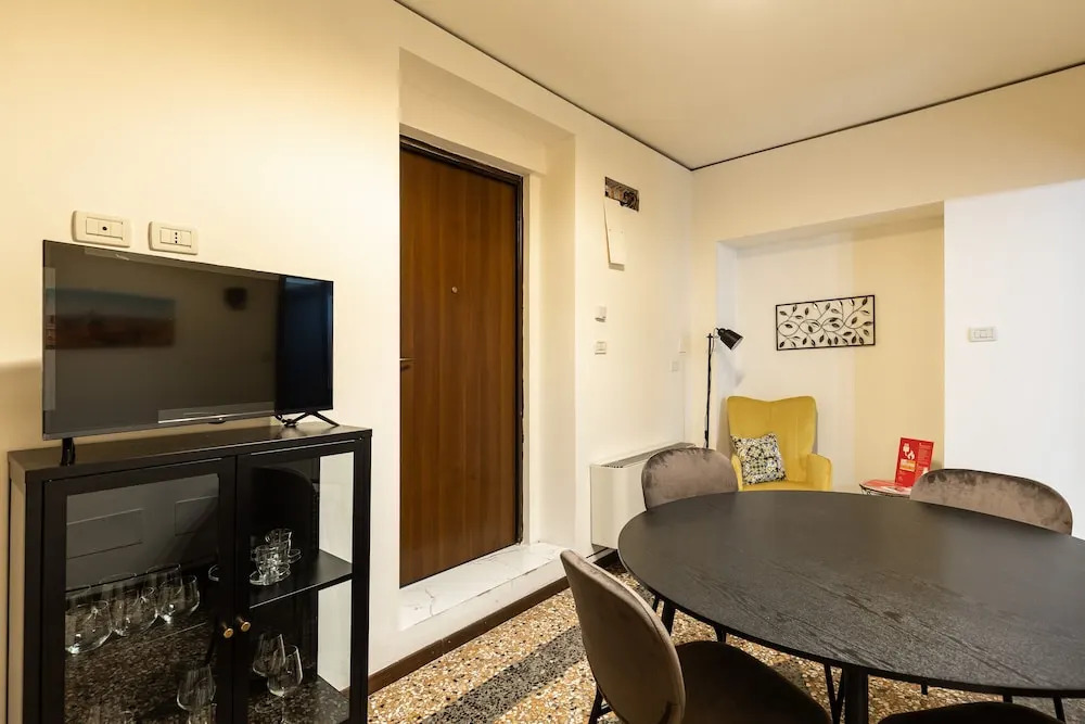 Strada Maggiore Apts by Wonderful Italy