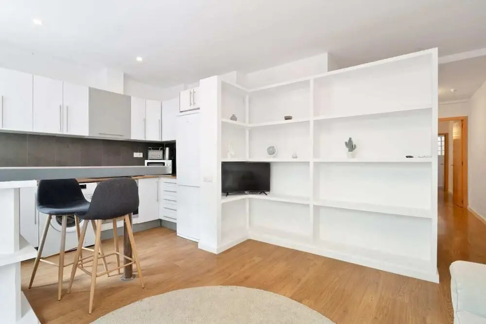 New Design 2 Bed Apt Next to the Metro