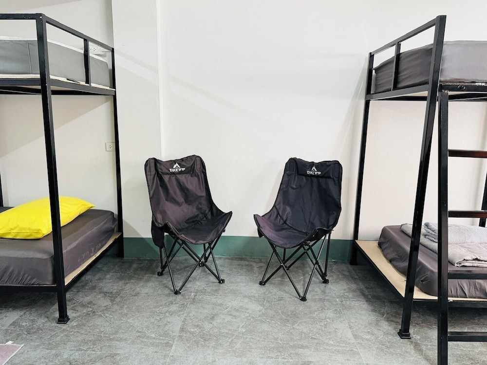 Hee Pee hostel Buriram