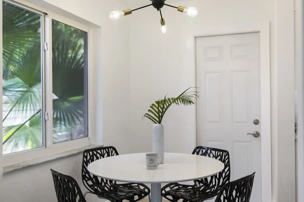 Alani Bay Premium Condos