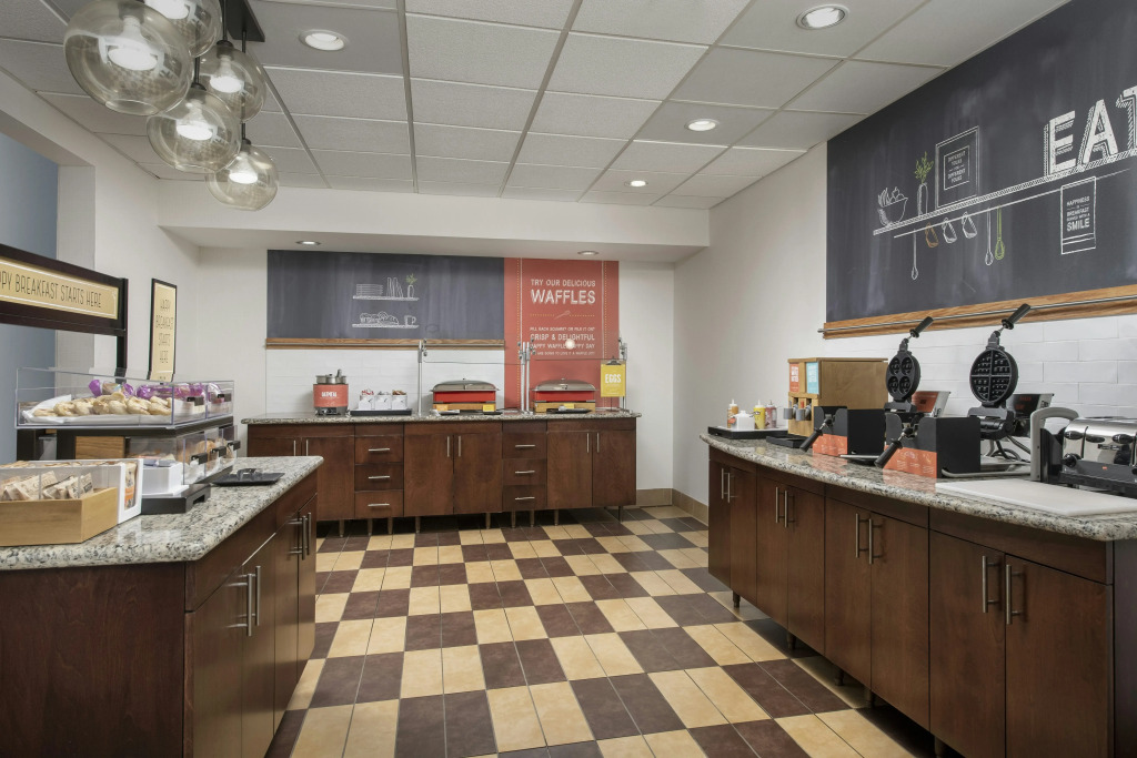 Hampton Inn & Suites Holly Springs