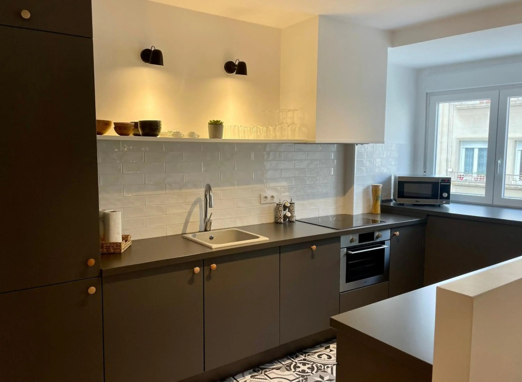 Home Las Burgas D&C