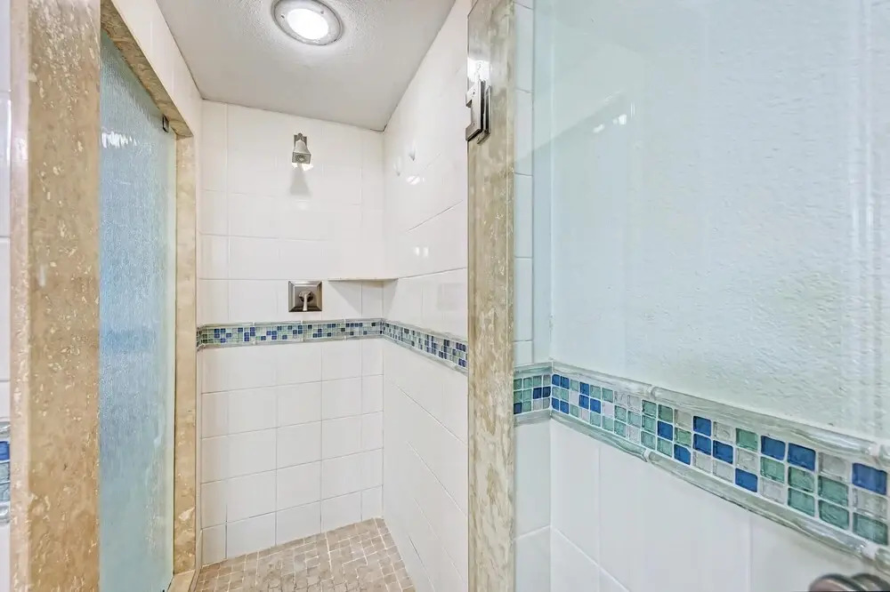 Coquina Tropics-2 Bedrooms-plus Den-2 Bathroom-water Views From Every Room
