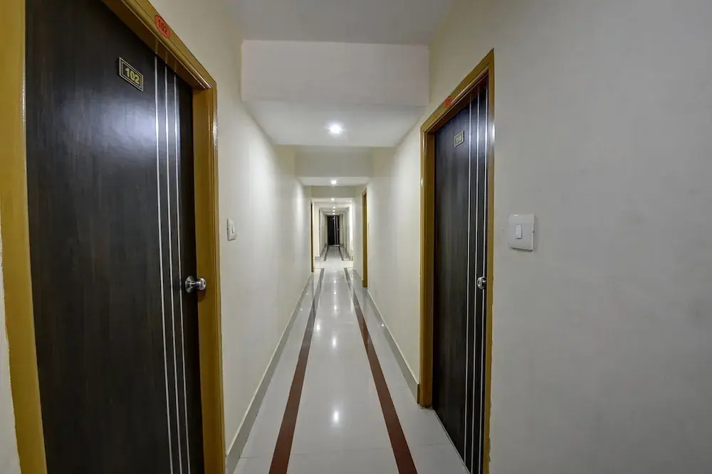 SPOT ON 37153 Karavali Paradise