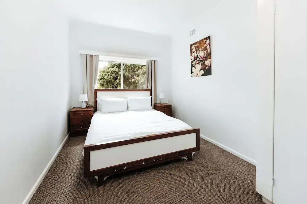 The Waratah Escape Nowra