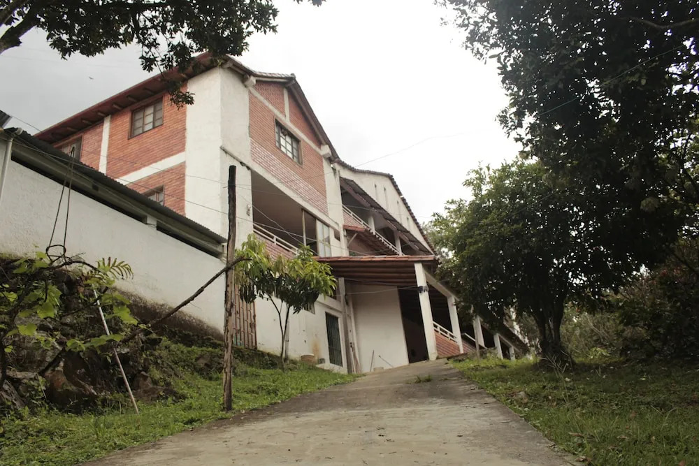 Hotel La Montaña San Gil