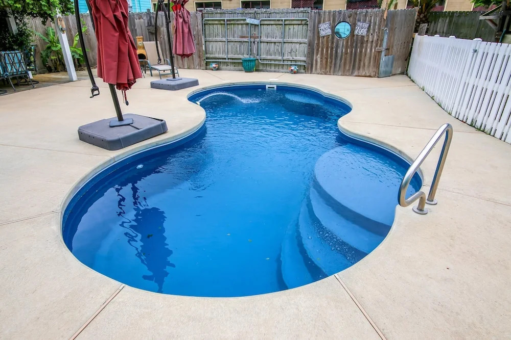 The Turquoise Turtle 4 Bedroom Home