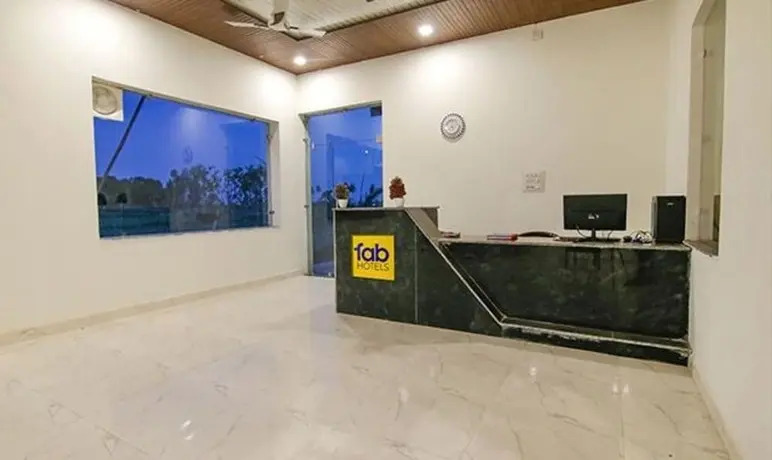 FabHotel Tiger Inn Corbett