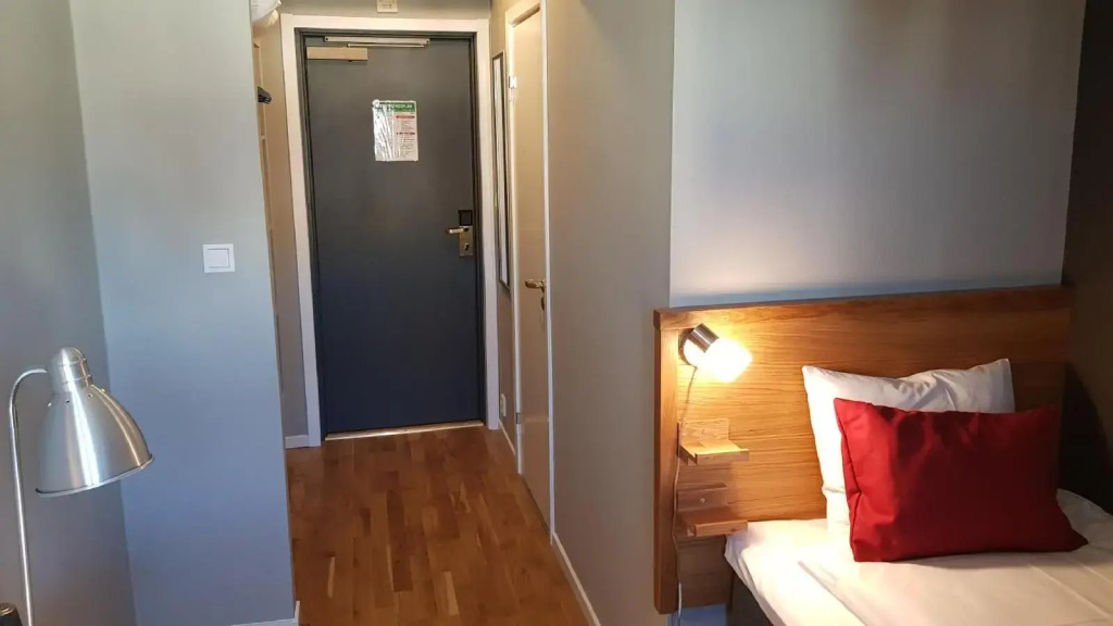 City Hotel