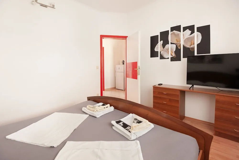 Apartments Tomic