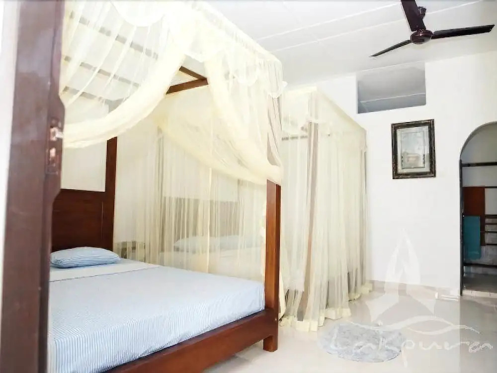 Giragala Village Hotel
