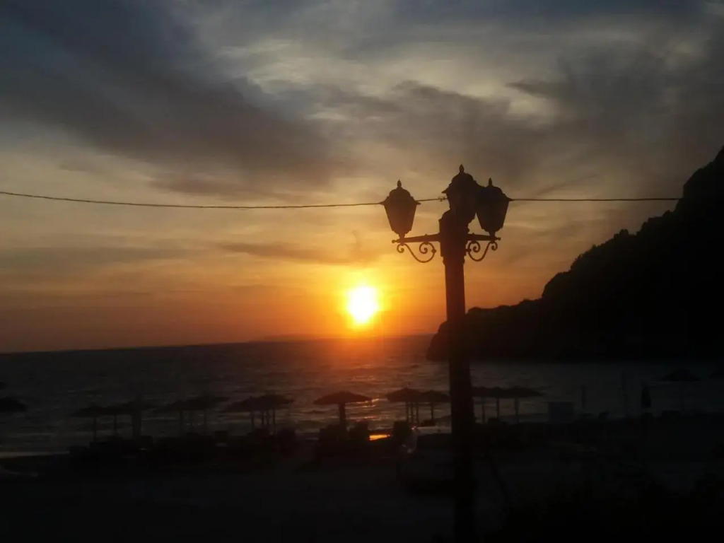 Anemolia Parga Suites
