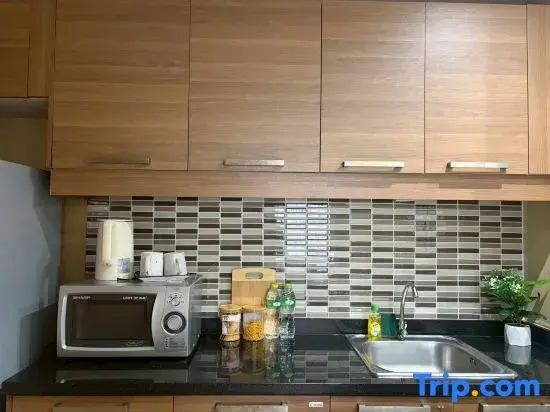 The Wooden Nest Warm Stay at Sukhumvit 8