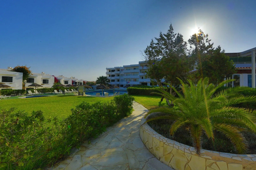 Camelina Suites