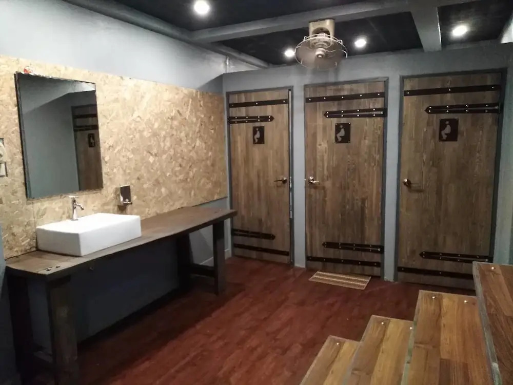 Chang Bed and Bar Hostel - Adults Only