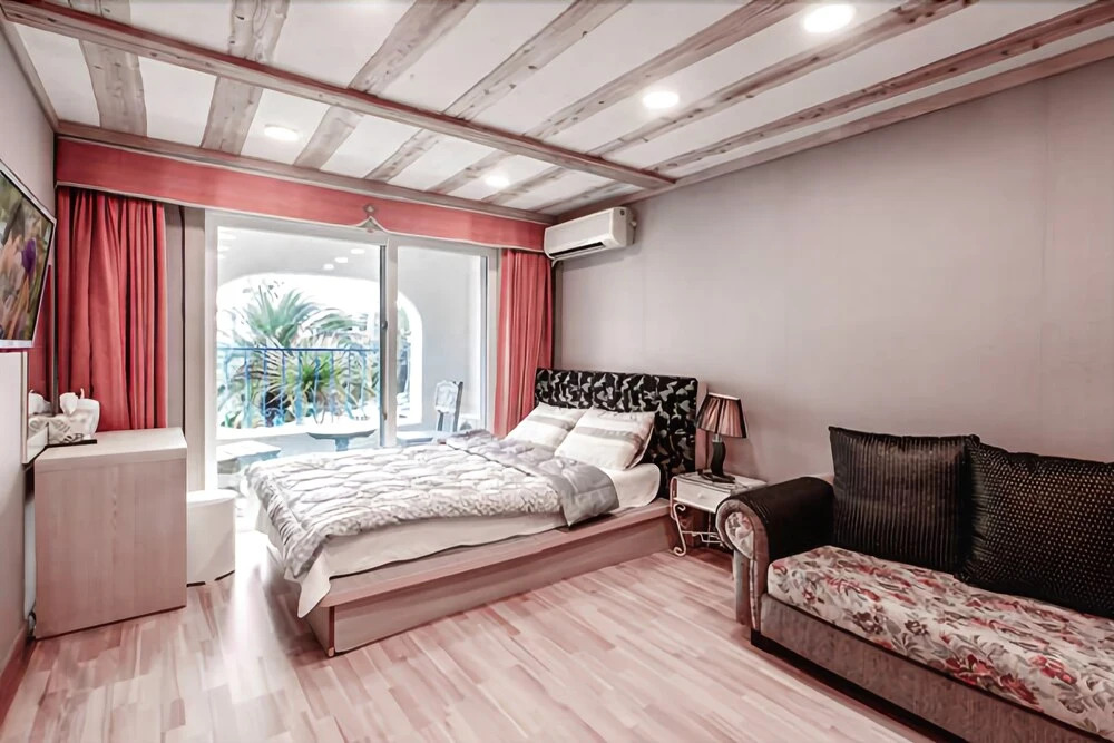 Seogwipo Sea Rohyang Hanmun Pension