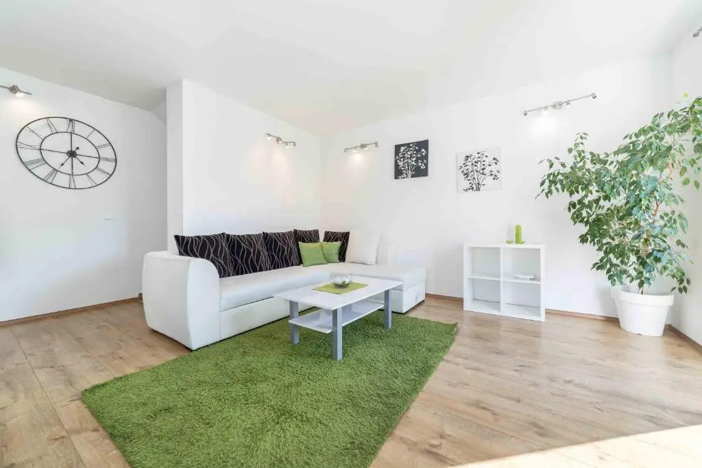 Apartments Tonka Centar