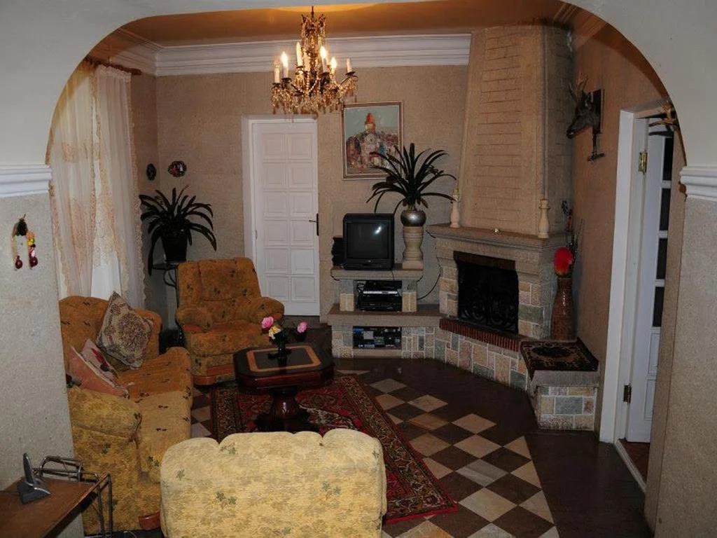 Anahit Guest House
