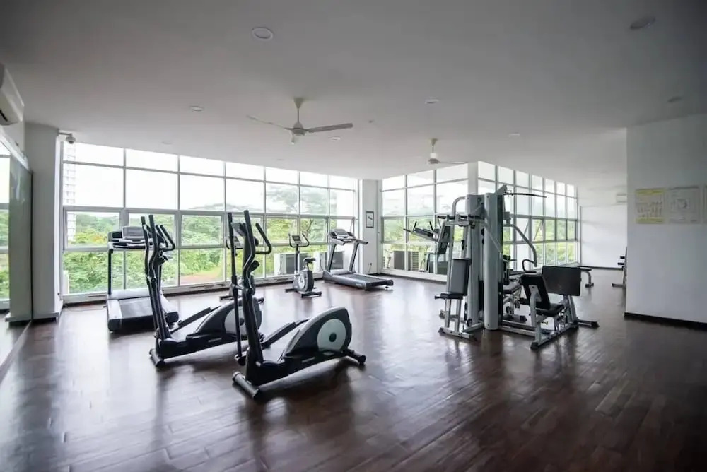 Bright & Modern 3BR Suite, Free Parking