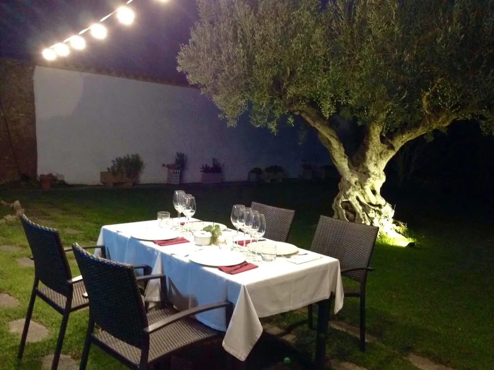 Masia Can Canyes & Spa