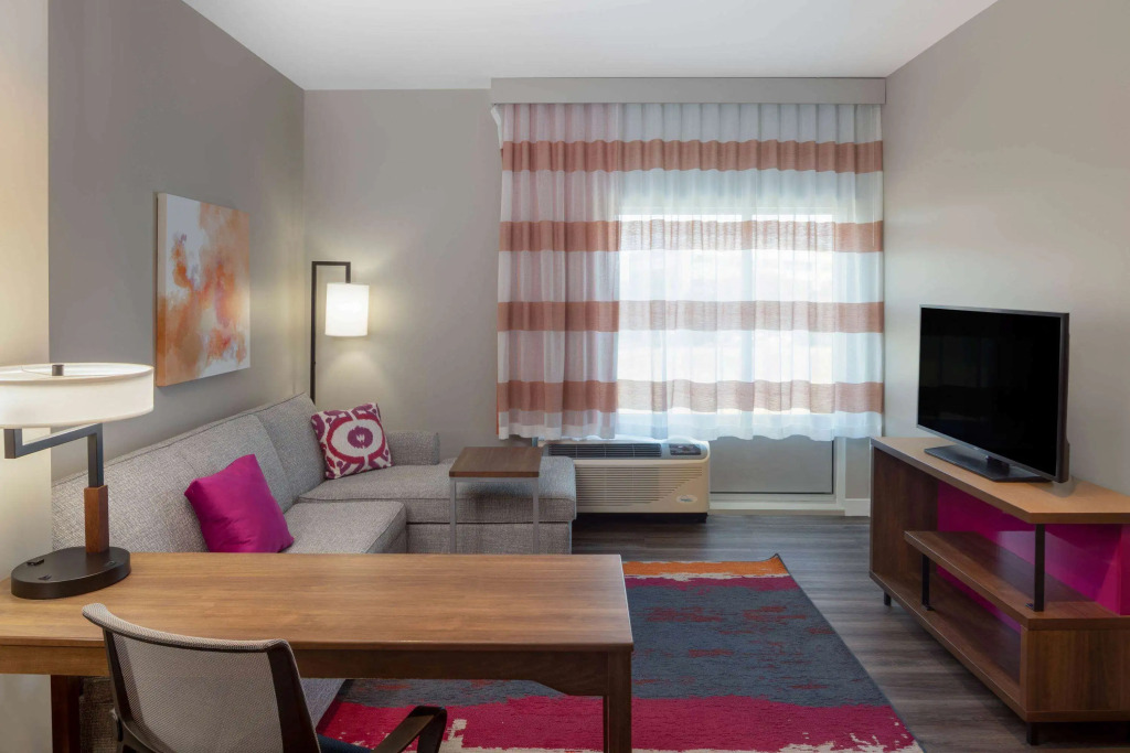 La Quinta by Wyndham Greensboro Airport High Point
