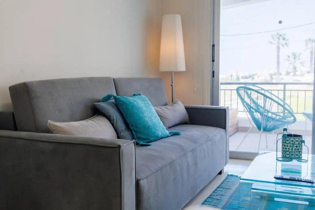 2bed Apartment by the Sea