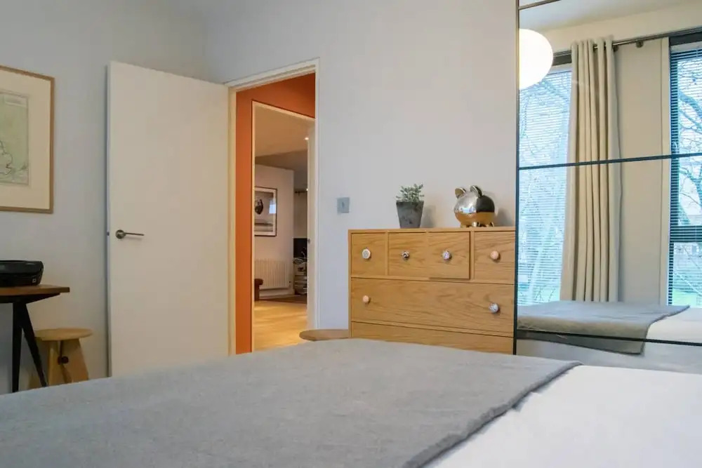 Artistic 1 Bedroom Flat in Central London